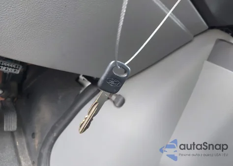 2011 Ford E-150 Commercial z USA, uszkodzony, nr VIN 1FTNE1EW0BDA33523